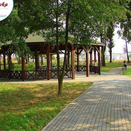 Pokoje Goscinne W Centrum Kultury Wsi Polskiej Wierzchoslawice المظهر الخارجي الصورة