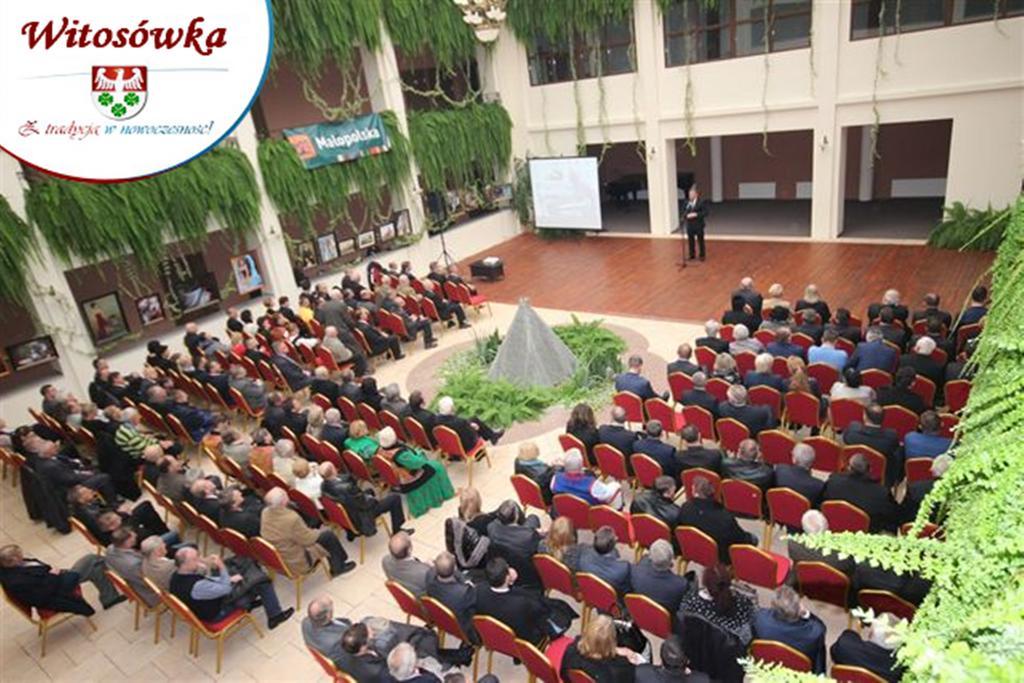 Pokoje Goscinne W Centrum Kultury Wsi Polskiej Wierzchoslawice المظهر الخارجي الصورة